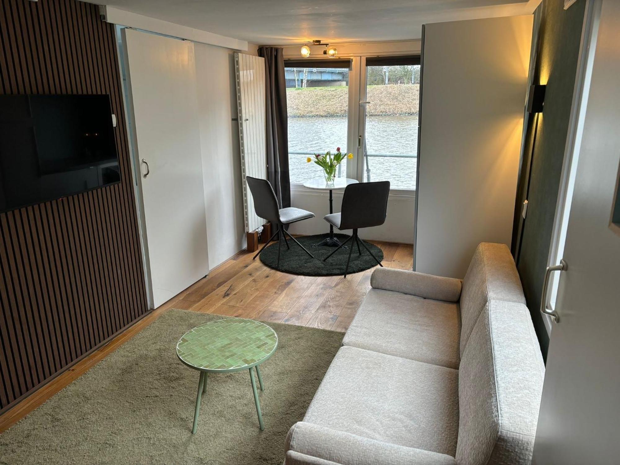 Luxury Studio On Robs Houseboat Special For Couples Amesterdão Exterior foto
